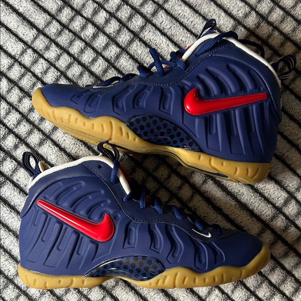 New Nike Foamposite Pro “Blue Void/University Red” (4Y) - Picture 2 of 12